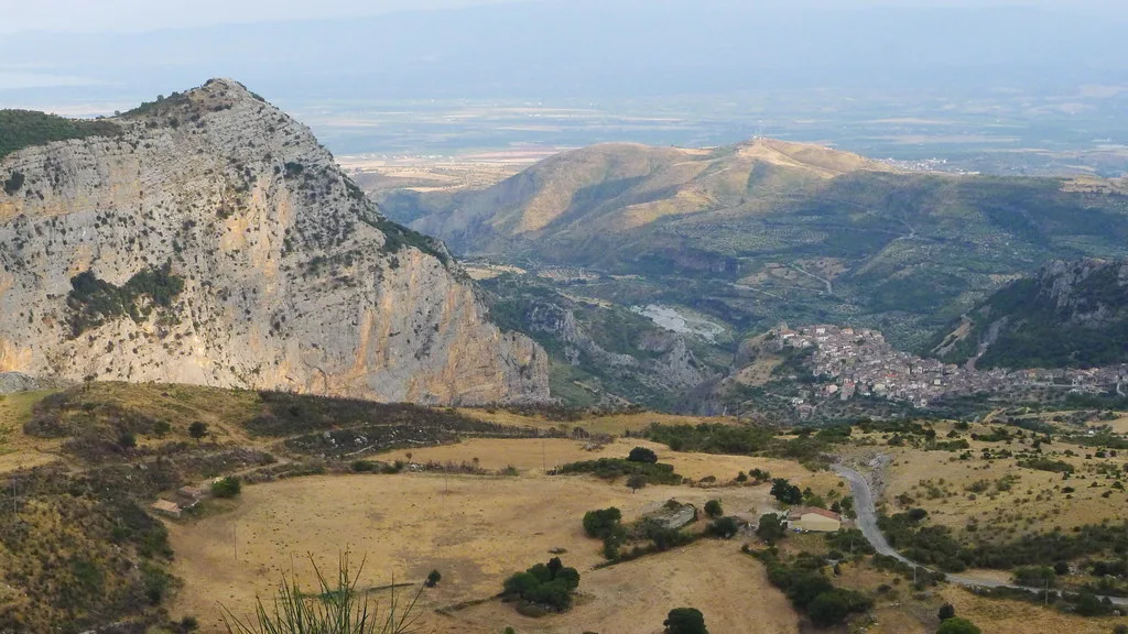 Civita e il Ponte del Diavolo